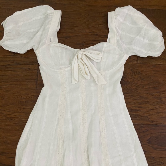 Lulus Dresses & Skirts - Lulus white dress